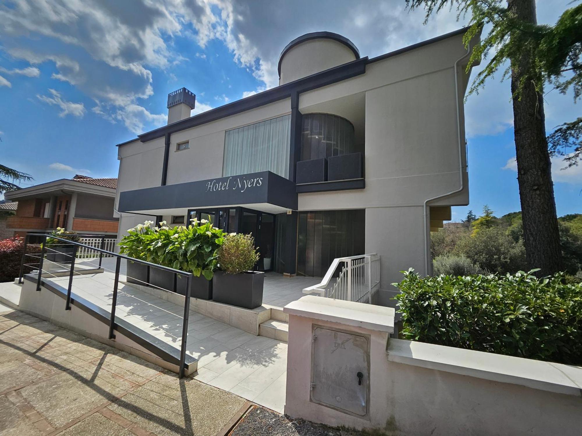 Albergo Nyers Perugia Luaran gambar