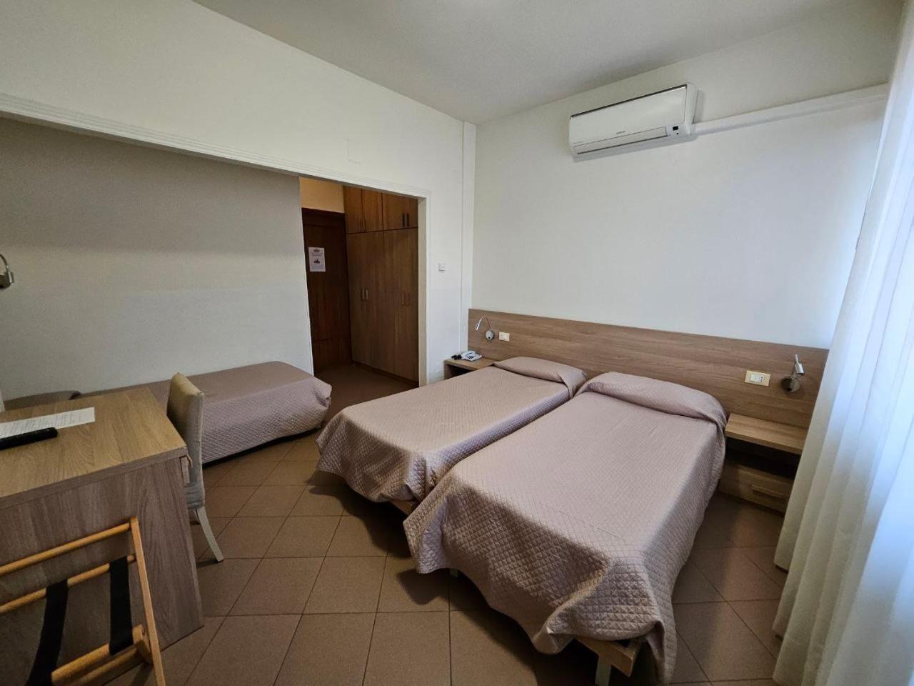 Albergo Nyers Perugia Luaran gambar