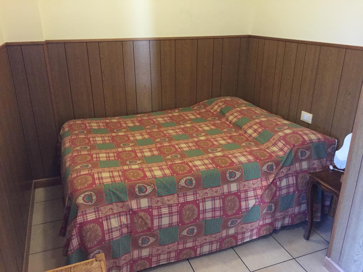 Albergo Nyers Perugia Luaran gambar