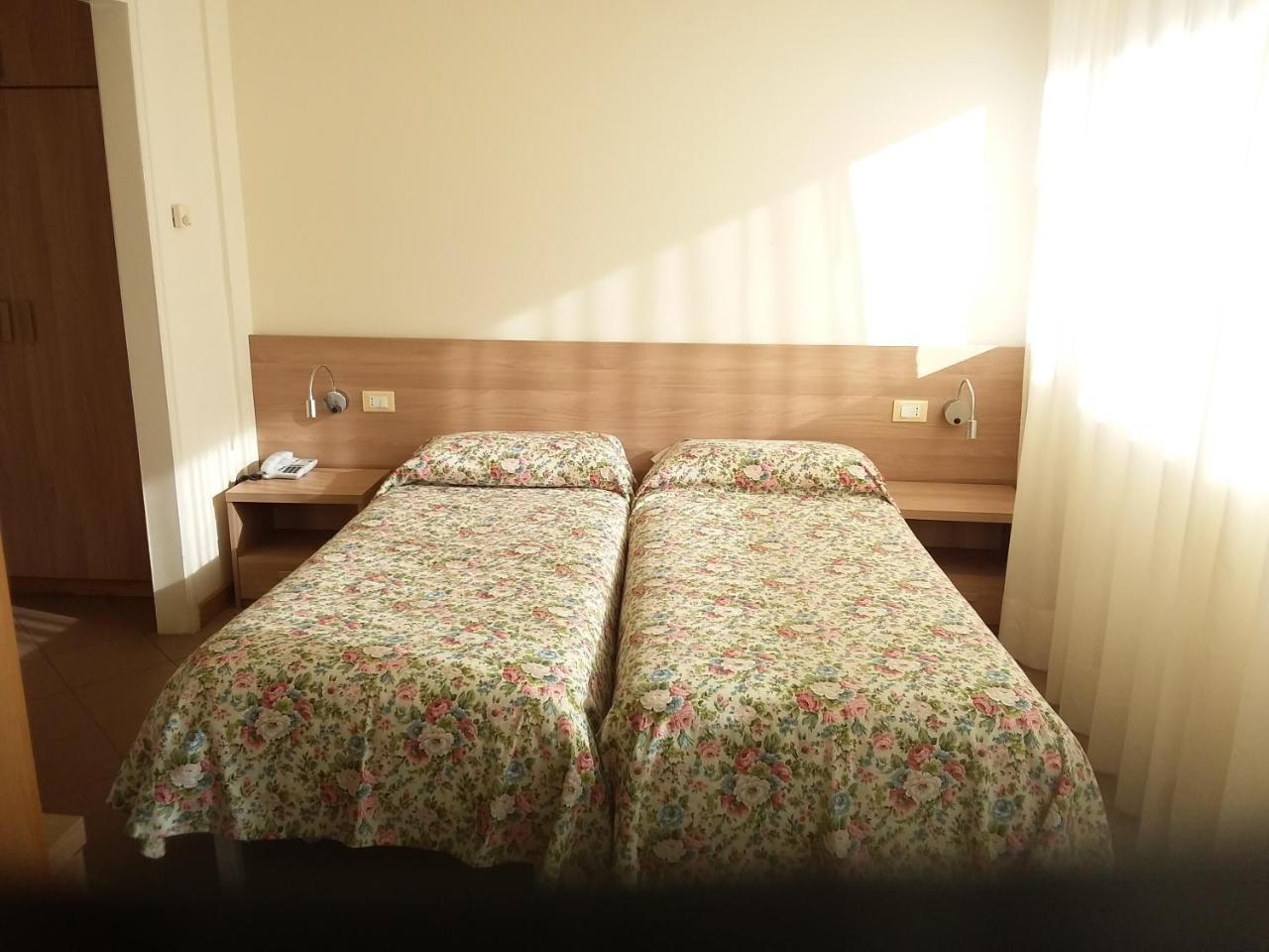 Albergo Nyers Perugia Luaran gambar