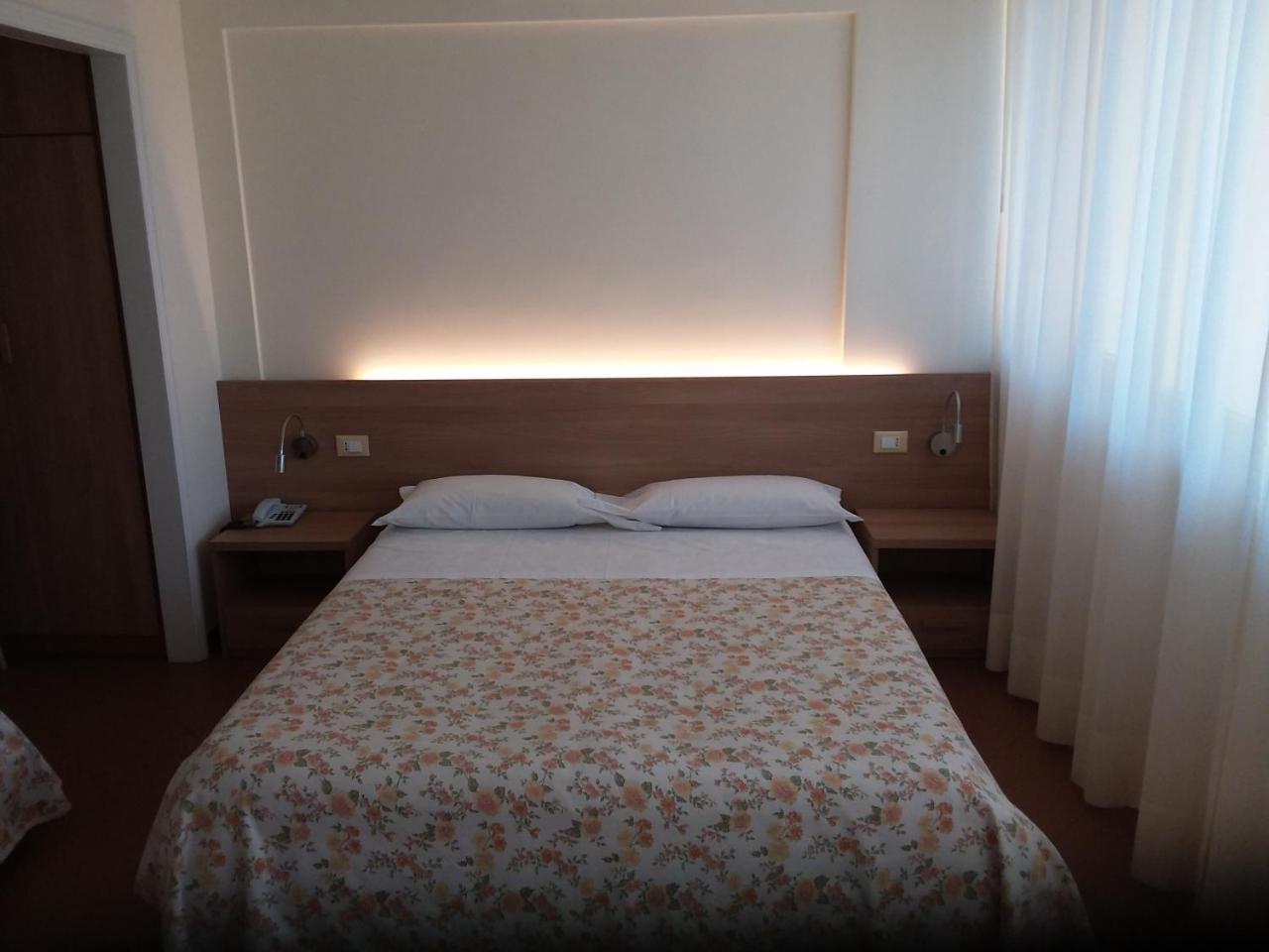 Albergo Nyers Perugia Luaran gambar